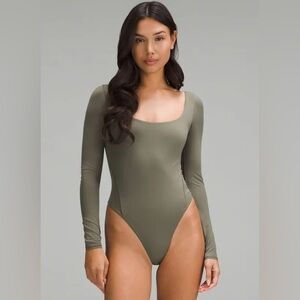 Lululemon Wundermost Ultra-Soft Nulu Square-Neck Long-Sleeve Bodysuit - small